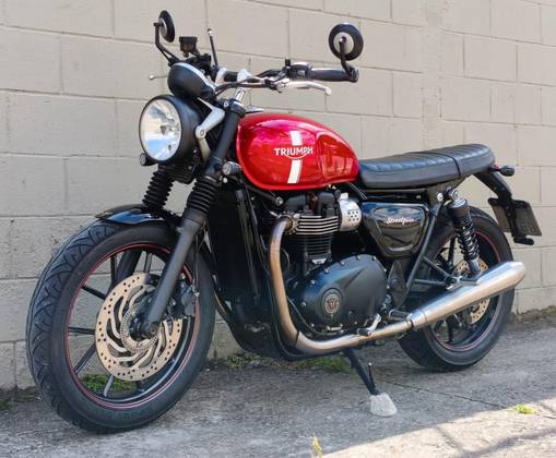 TRIUMPH STREET TWIN TRIUMPH STREET TWIN